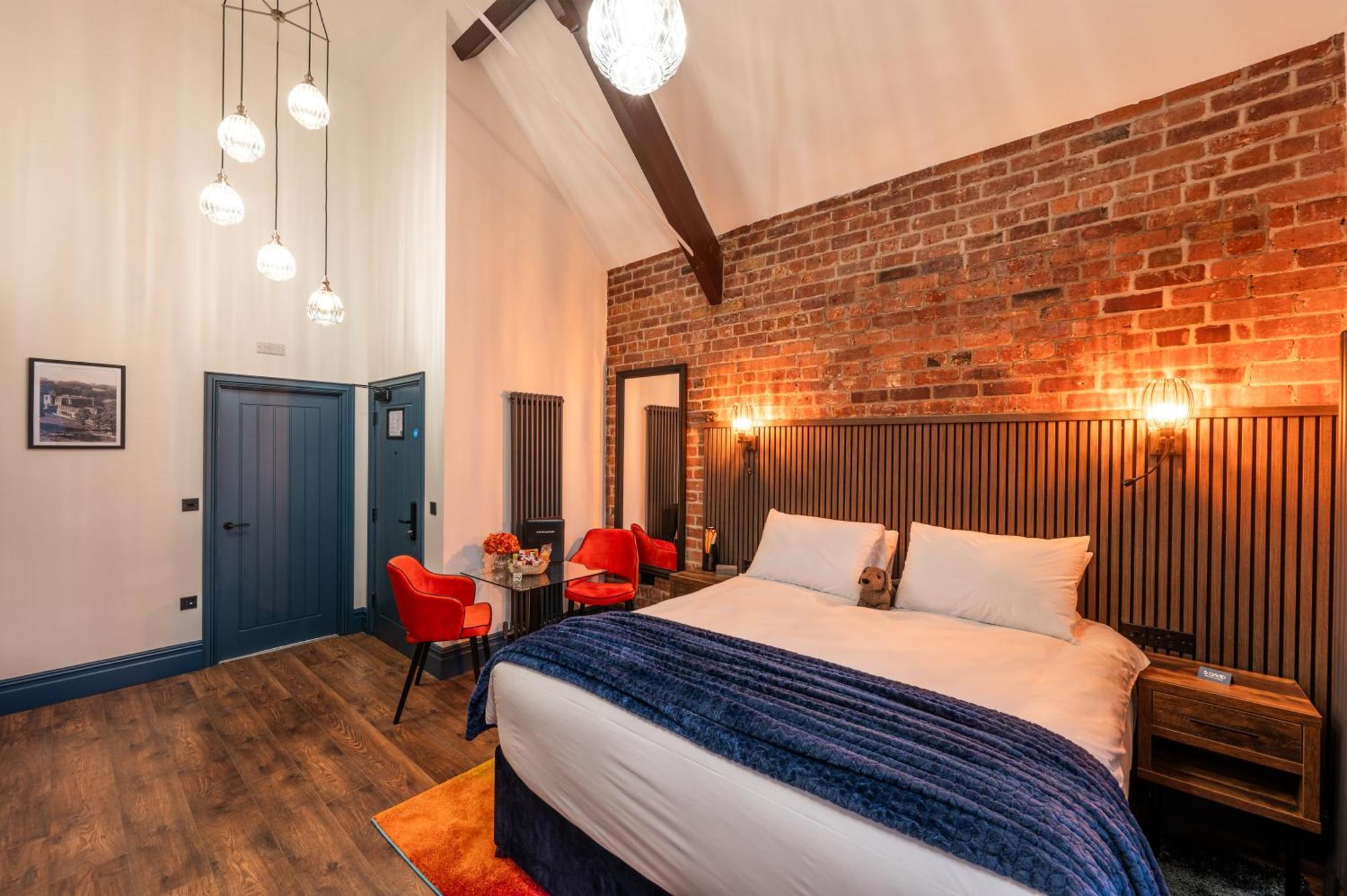 The Old Lyric Hall - A St David Aparthotel 배로우인퍼니스 외부 사진